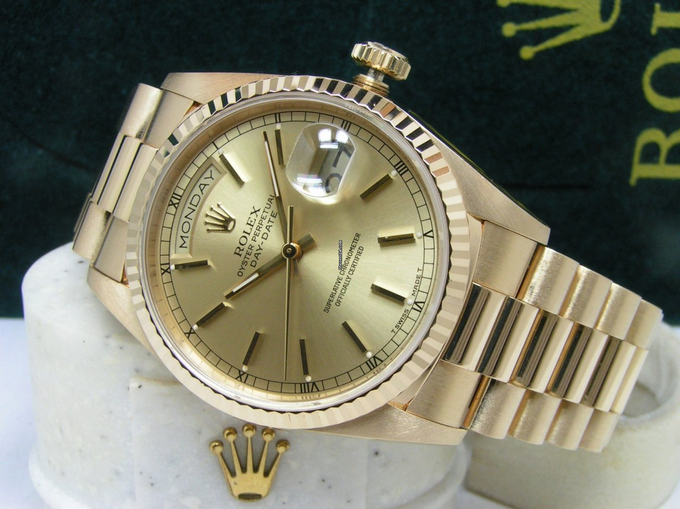 Rolex Day-Date 36 President Champagne Dial Nearly New Boxes Books
